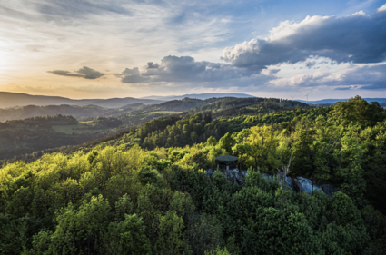 From us on foot to Městské skály
